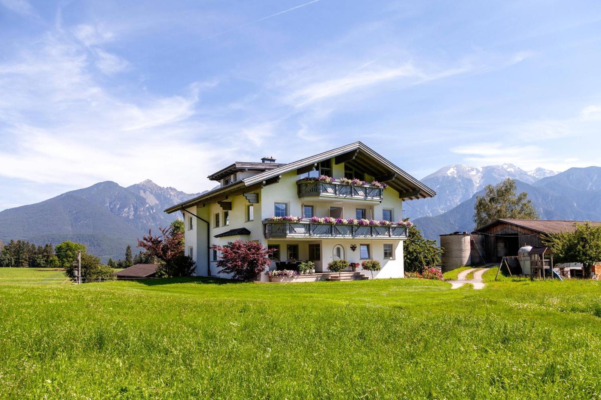 Gaestehaus Weber Oberperfuss Exterior photo